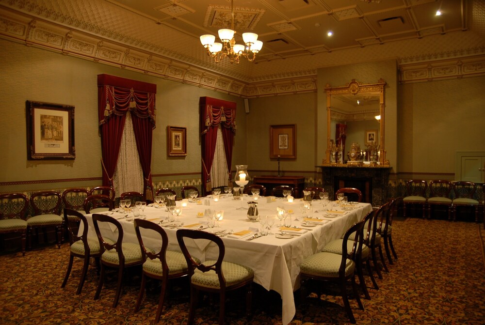 Craig's Royal Hotel