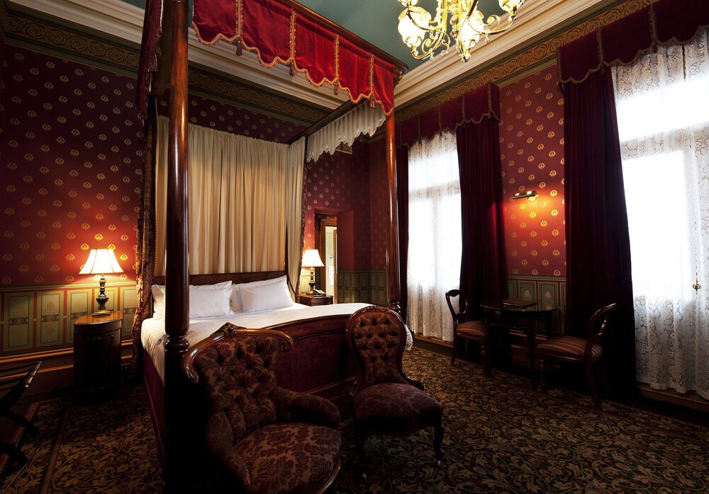 Craig's Royal Hotel