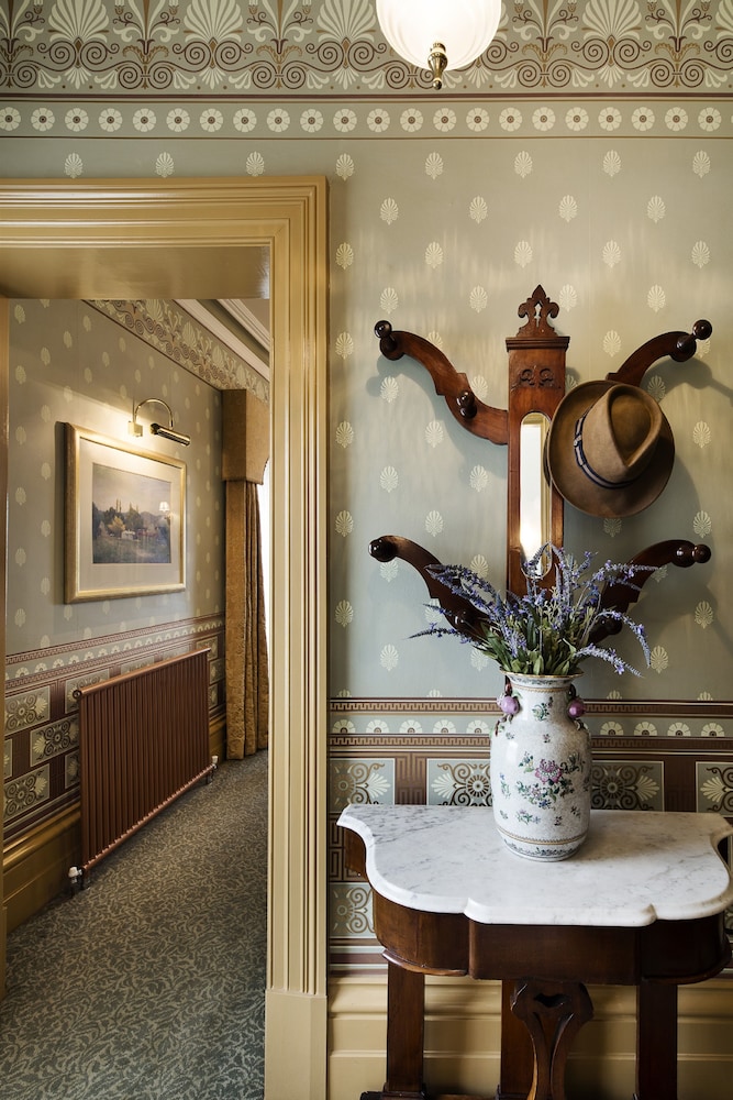 Craig's Royal Hotel