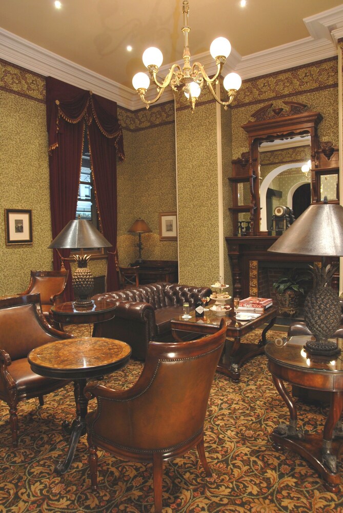 Craig's Royal Hotel