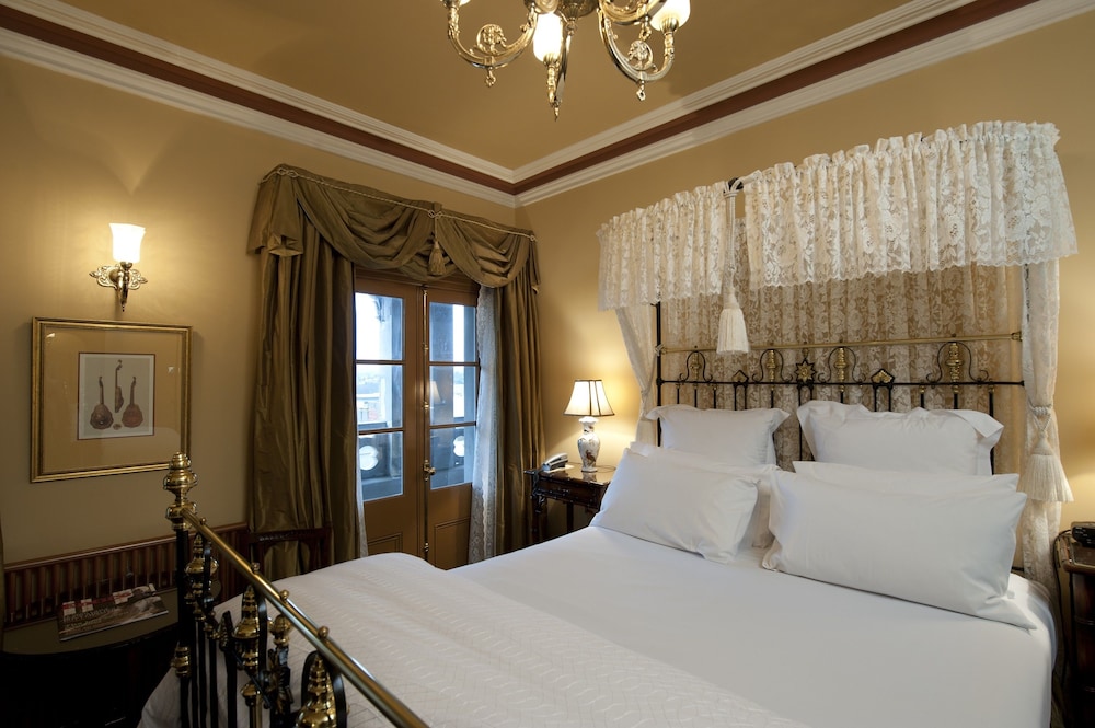 Craig's Royal Hotel