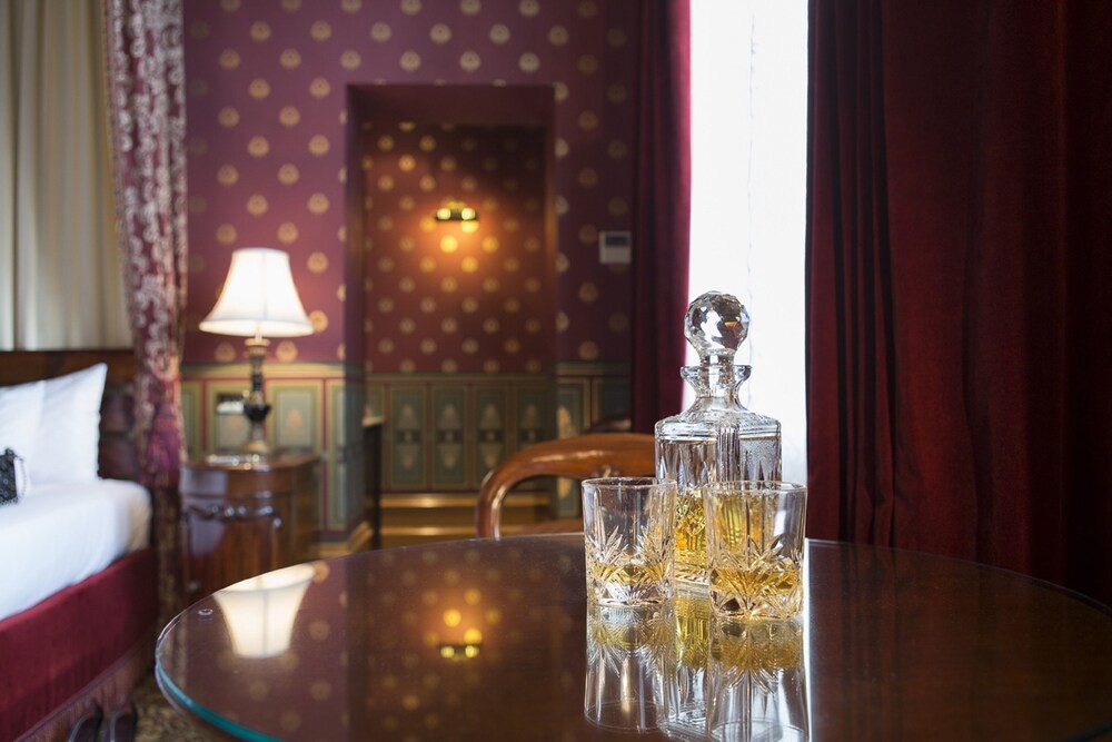 Craig's Royal Hotel
