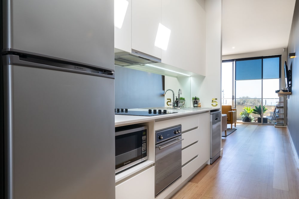 Aquabelle Apartments