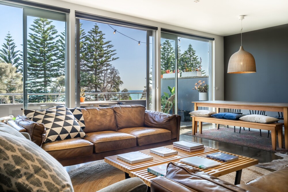 Aquabelle Apartments