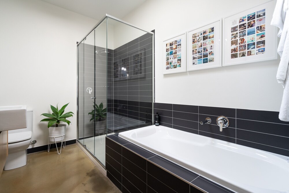 Aquabelle Apartments