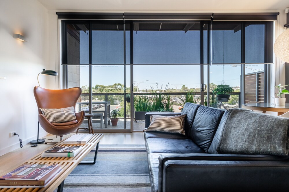 Aquabelle Apartments