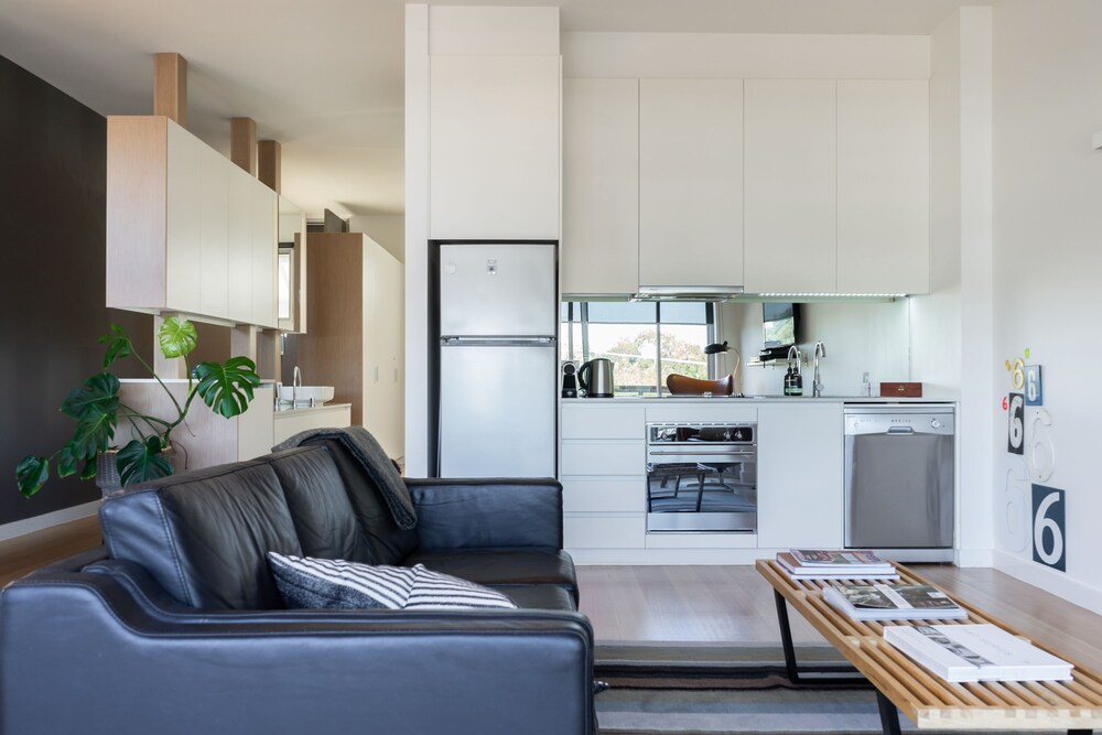 Aquabelle Apartments