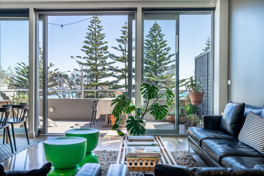 Aquabelle Apartments
