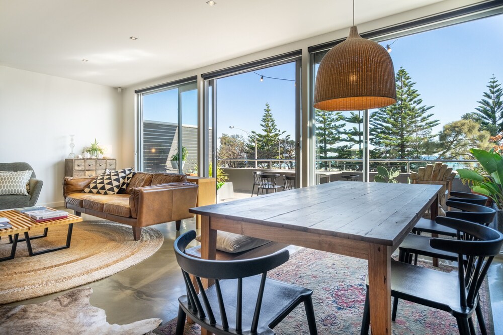 Aquabelle Apartments