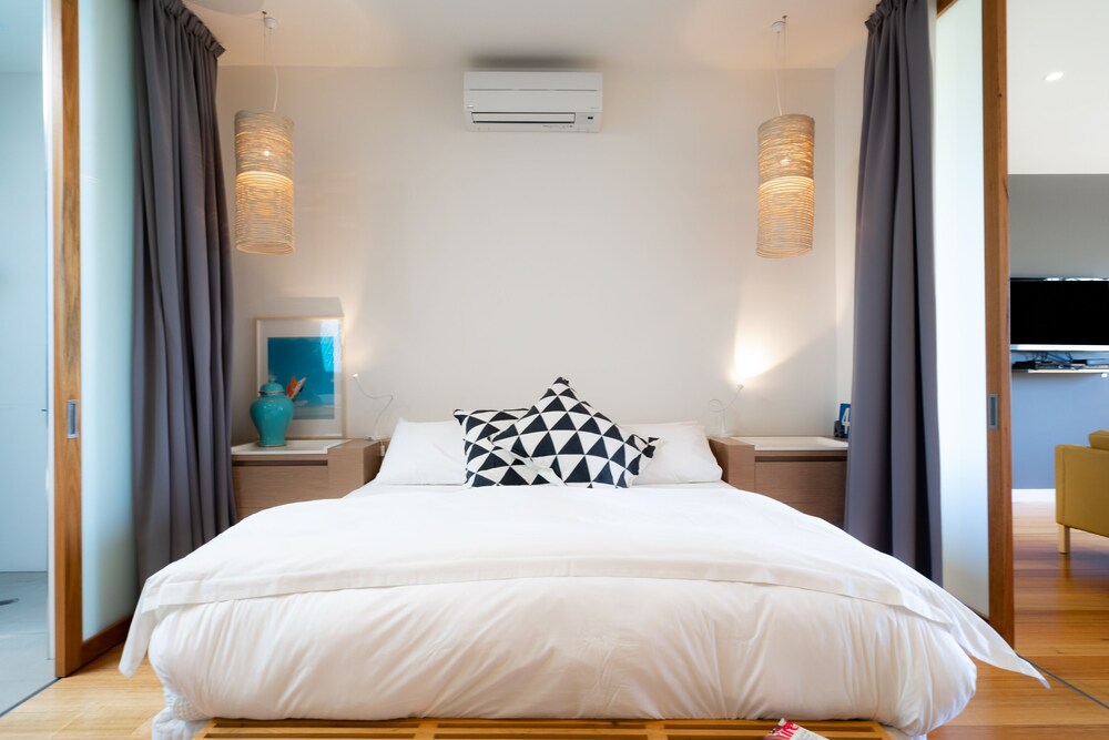Aquabelle Apartments