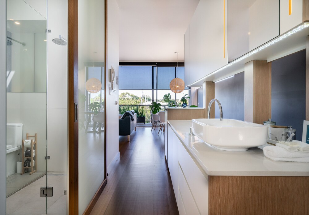 Aquabelle Apartments