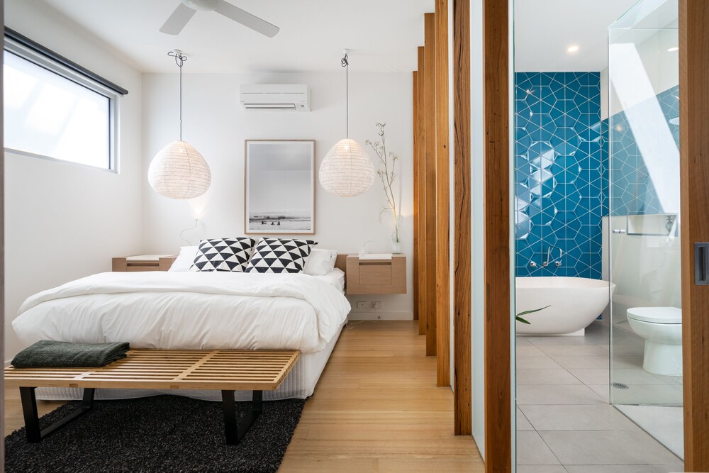 Aquabelle Apartments