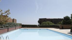 2 piscine all'aperto
