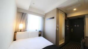 Down comforters, desk, blackout drapes, free WiFi