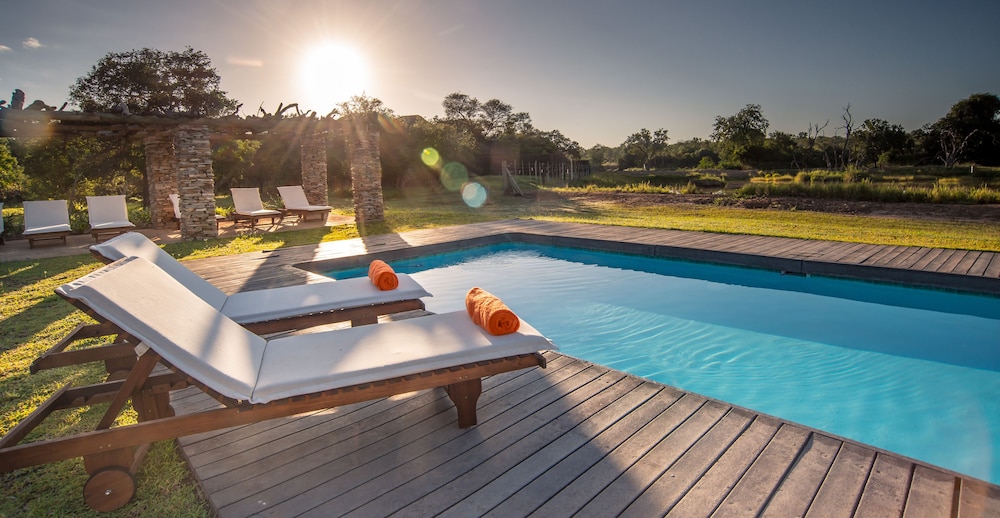 Karongwe River Lodge in Karongwe Game Reserve, South Africa