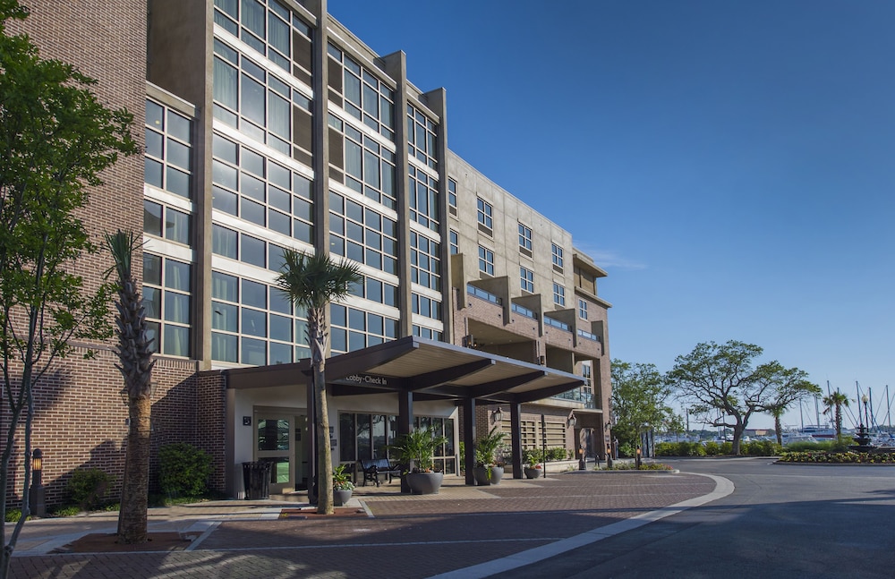 Hilton Garden Inn Charleston Waterfront Downtown Charleston Usa