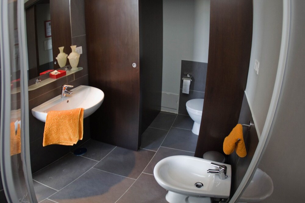 Bb Civico 16 Naples Ita Best Price Guarantee Lastminute - 