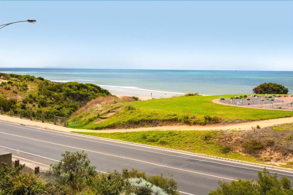 Beachfront Resort Torquay