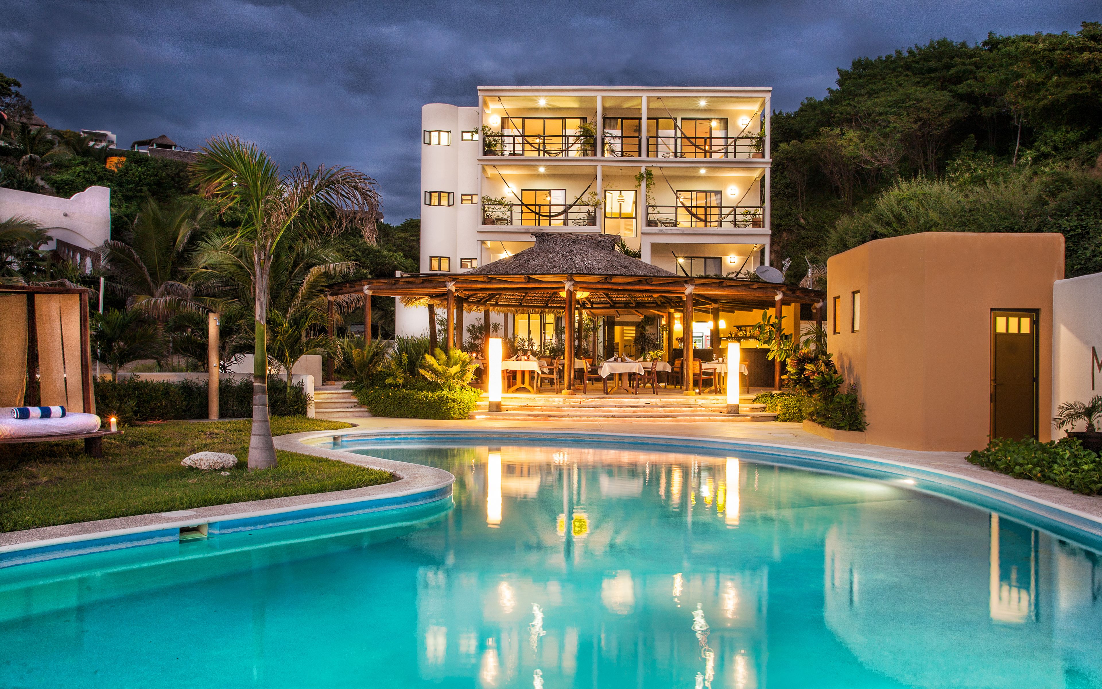 Manta Raya Hotel in Cuatunalco, Mexico
