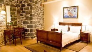 Minibar, coffre-forts dans les chambres, décoration personnalisée