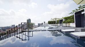 Outdoor pool, pool loungers
