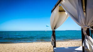 Private beach, sun-loungers, beach umbrellas