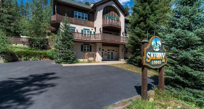 SkiWay Lodge - Breckenridge Boutique Hotel
