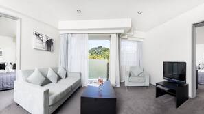 Desk, iron/ironing board, cots/infant beds, WiFi