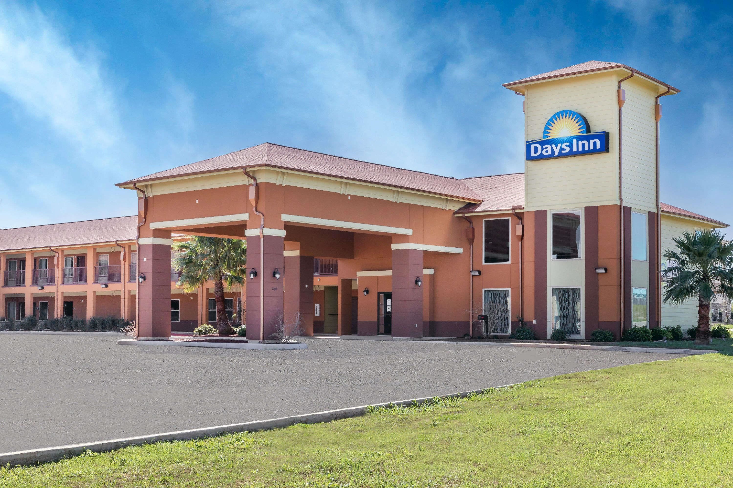 Days Inn by Wyndham Dilley in Cotulla, United States