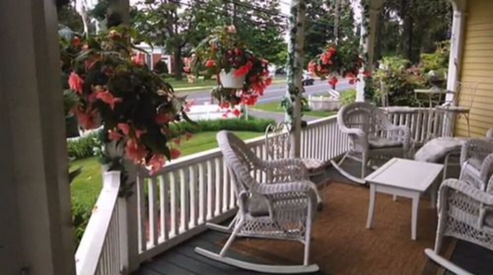 Lily House Bed and Breakfast Deals & Reviews (Suffield, USA) Wotif
