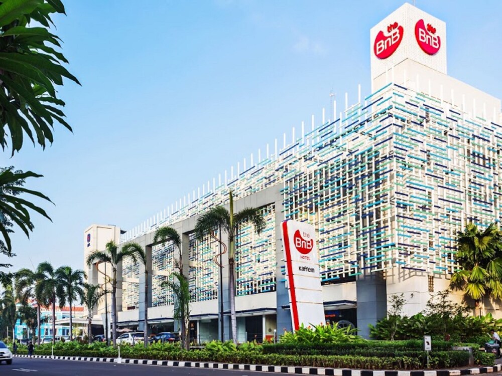 The Bnb Jakarta Kelapa Gading In Jakarta Hotel Rates