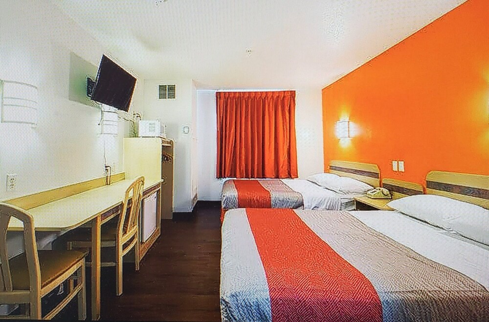 Vista Inn Suites Pigeon Forge Pigeon Forge Usa Aarp Travel