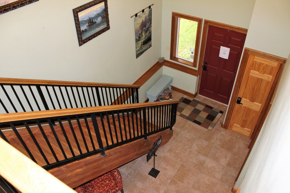Maria's Creekside B&B: 2019 Pictures, Reviews, Prices & Deals | Expedia.ca