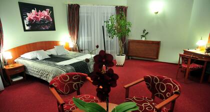 Zlote Deby Hotel