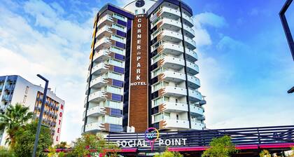 The Corner Park Hotel