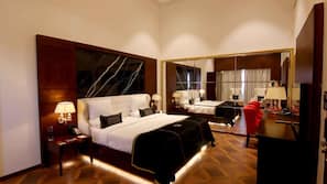 Minibar, in-room safe, individually decorated, individually furnished