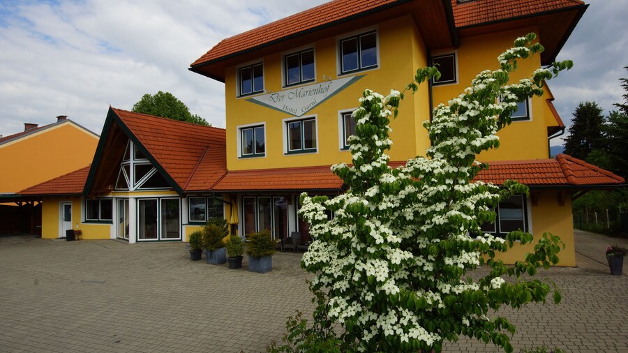 Der Marienhof Hotel Garni