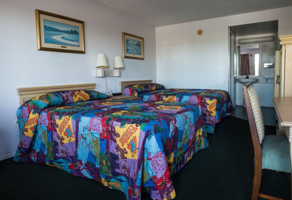 Magic Castle Inn And Suites In Orlando Hotel Rates Reviews On Orbitz