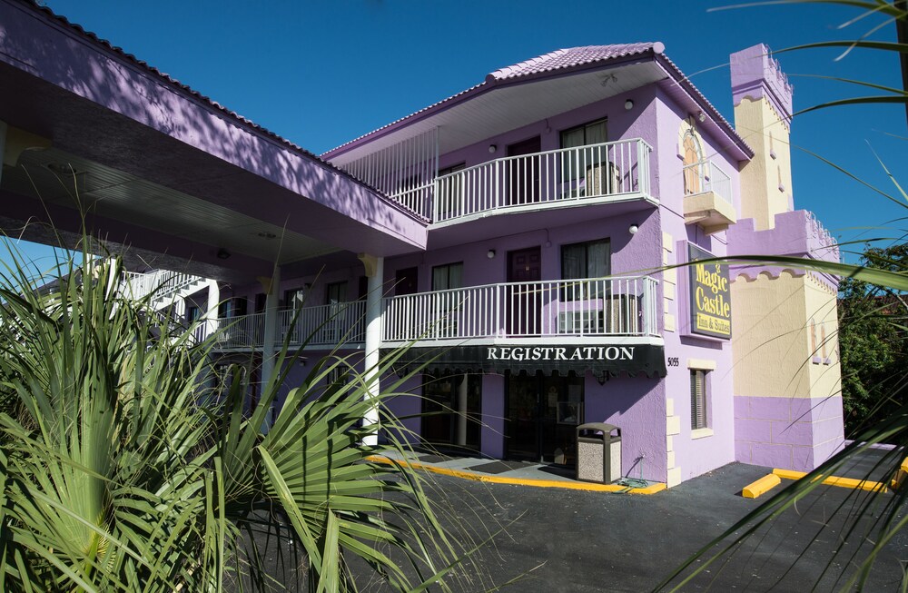Magic Castle Inn And Suites In Orlando Hotel Rates Reviews On Orbitz
