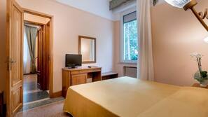 Een minibar, een kluis op de kamer, gratis wifi