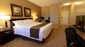 Desk, free WiFi, bed sheets