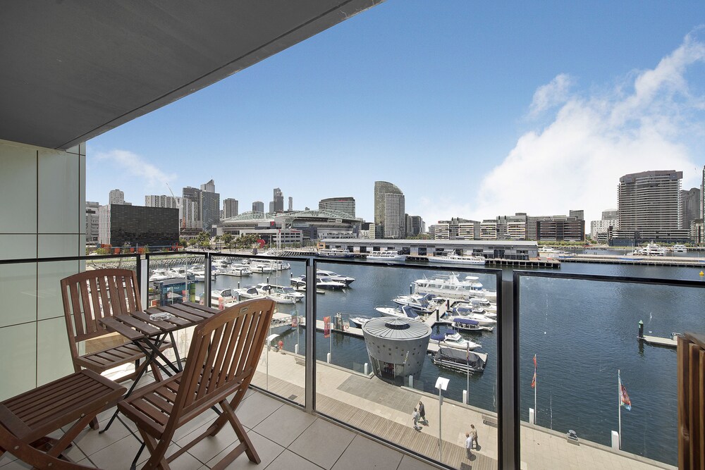 Docklands Private Collection of Apartments - NewQuay