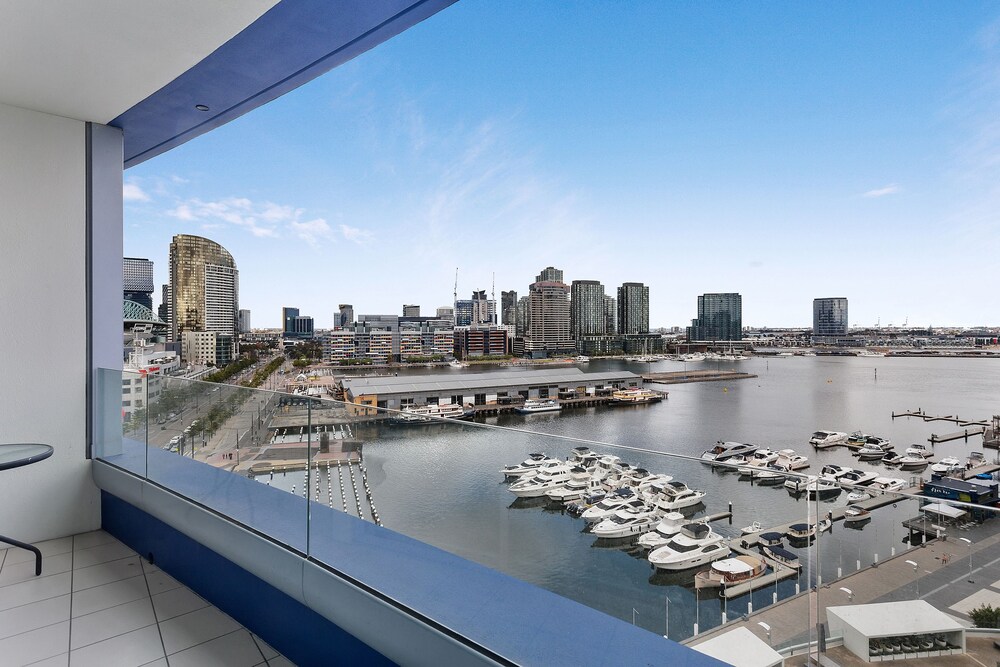 Docklands Private Collection of Apartments - NewQuay