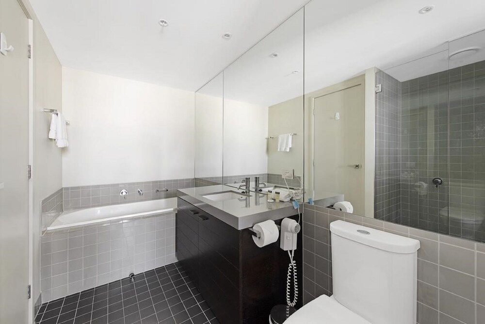 Docklands Private Collection of Apartments - NewQuay
