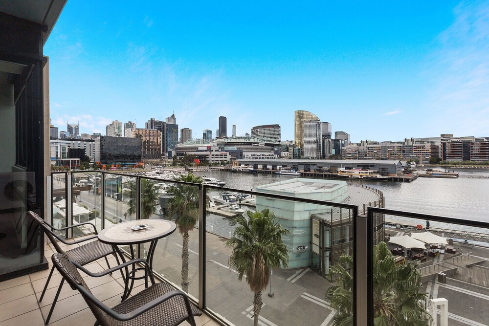 Docklands Private Collection of Apartments - NewQuay