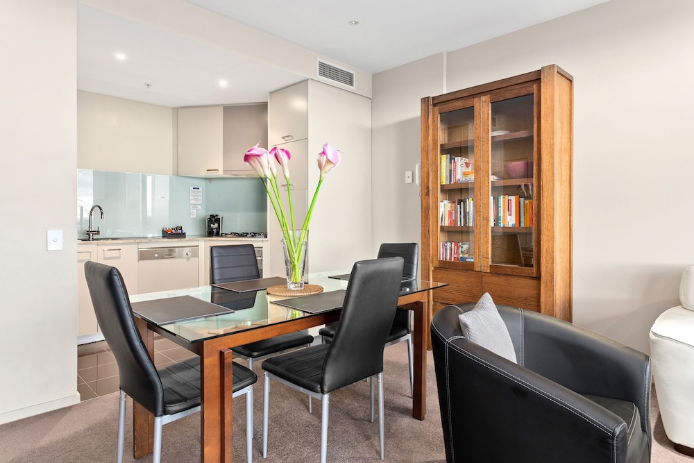 Docklands Private Collection of Apartments - NewQuay