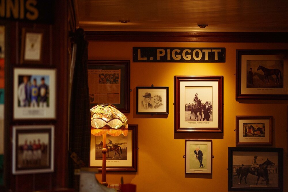 Horse and Jockey Hotel in Thurles