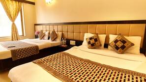 Premium bedding, in-room safe, desk, blackout curtains