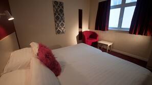 Free cots/infant beds, free WiFi