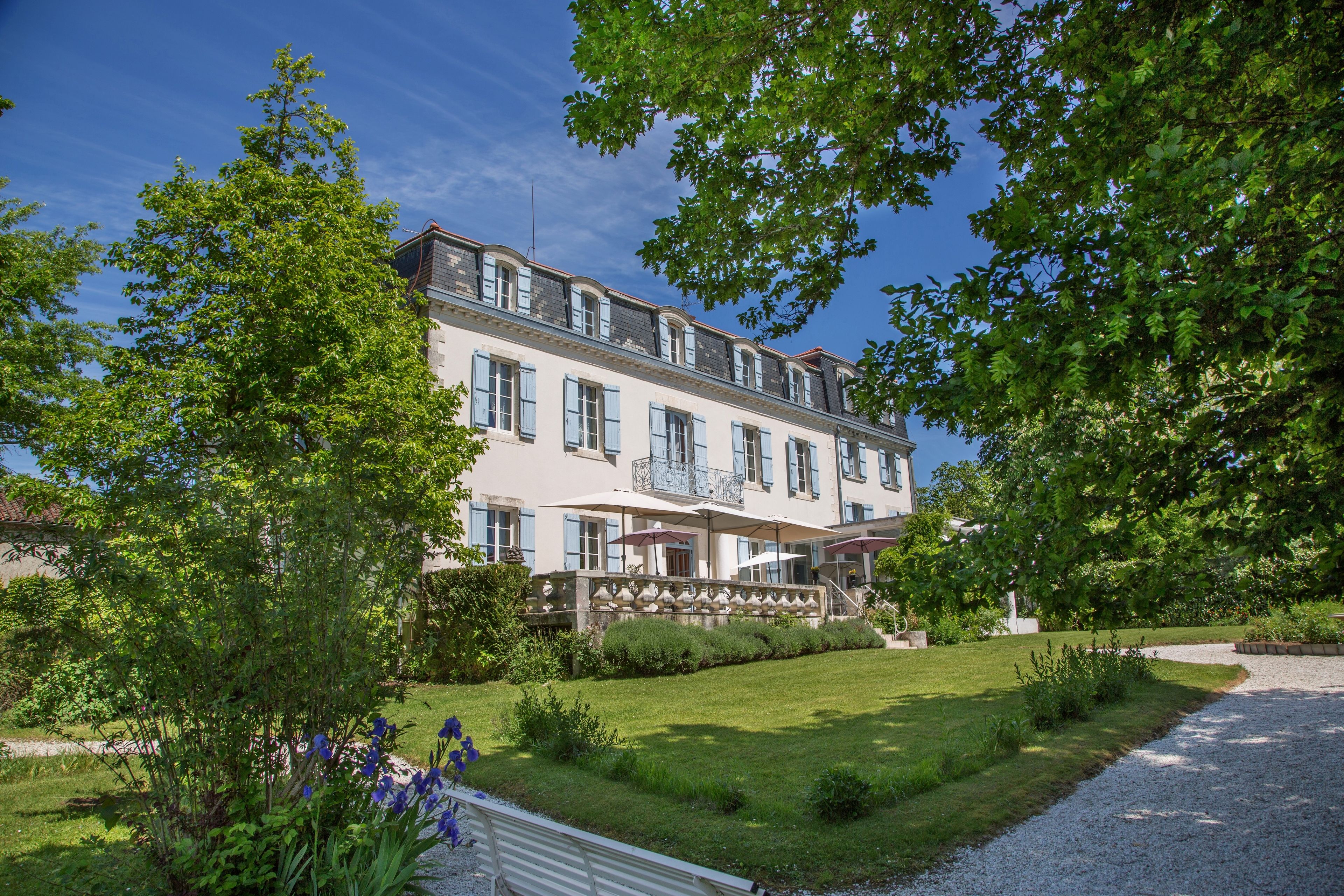 Château Bellevue in Cazaubon, France